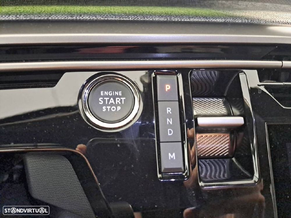Peugeot 3008 1.2 Hybrid Allure e-DCS6 - 17