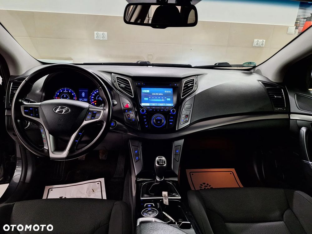 Hyundai i40 i40cw 1.6 Fifa World Cup Edition - 22