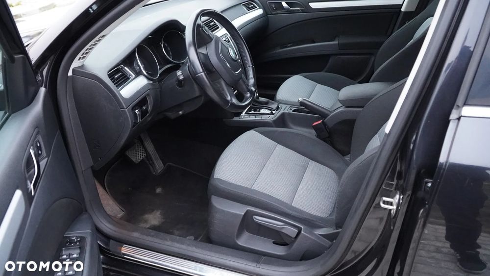 Skoda Superb 1.8 TSI Ambition DSG - 9