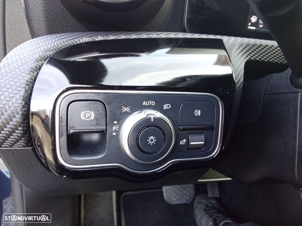 Mercedes-Benz A 250 e Style Plus - 25