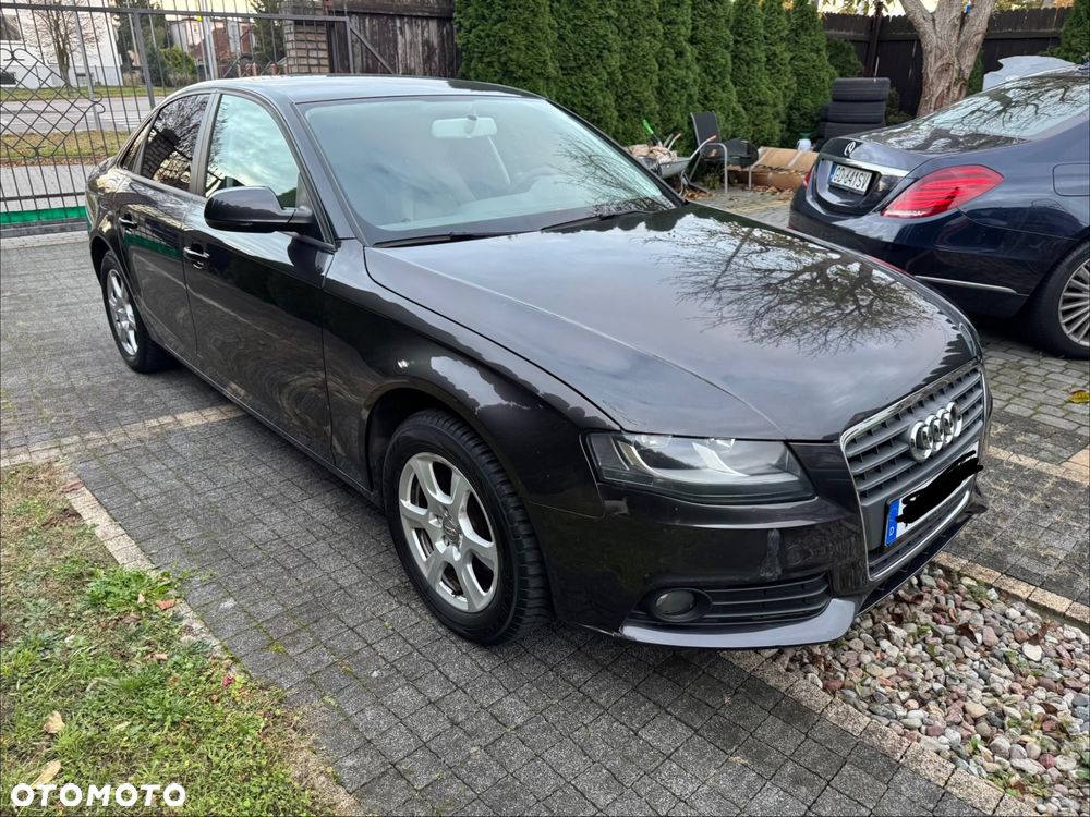 Audi A4 Limousine 2010 photo 2