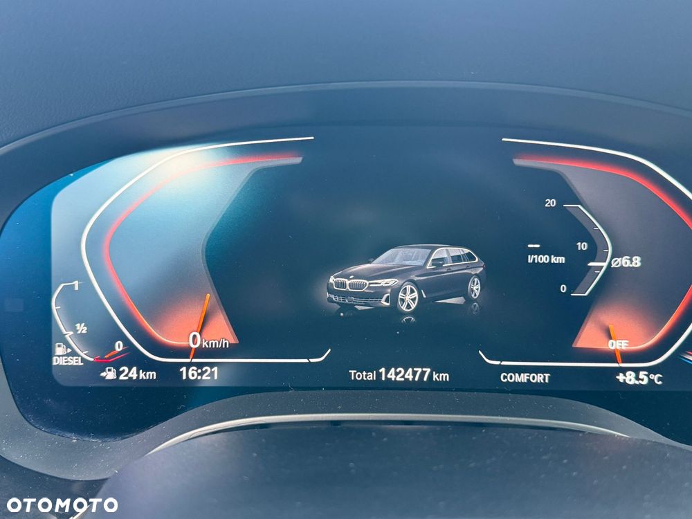 BMW Seria 5 520d xDrive - 11