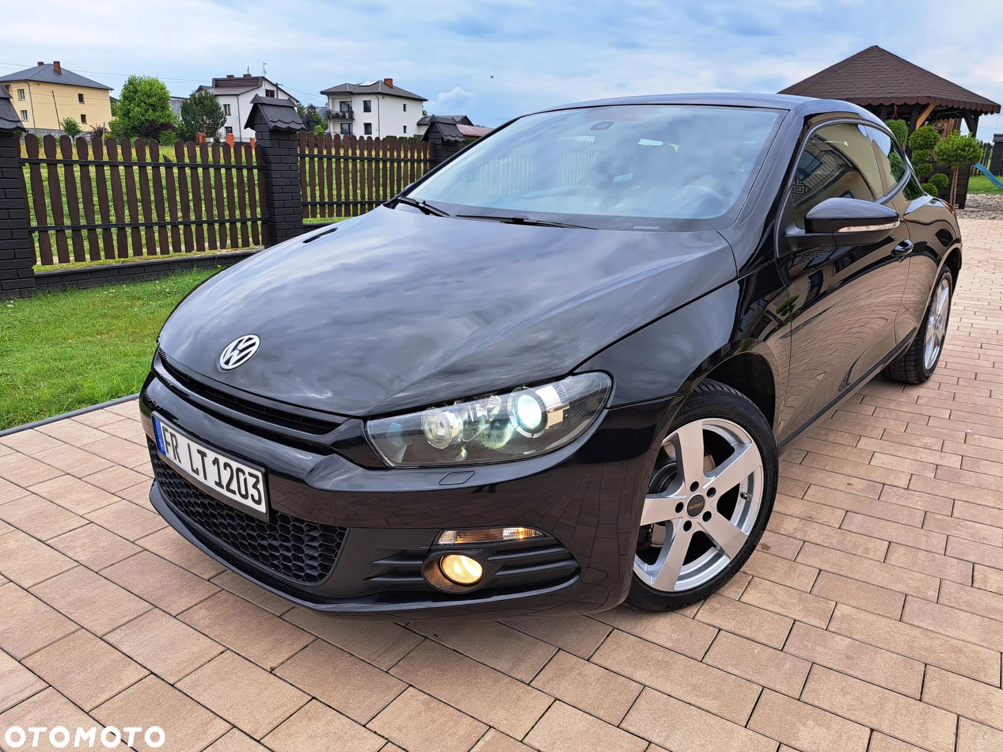 Volkswagen Scirocco 2.0 TDI Match - 1