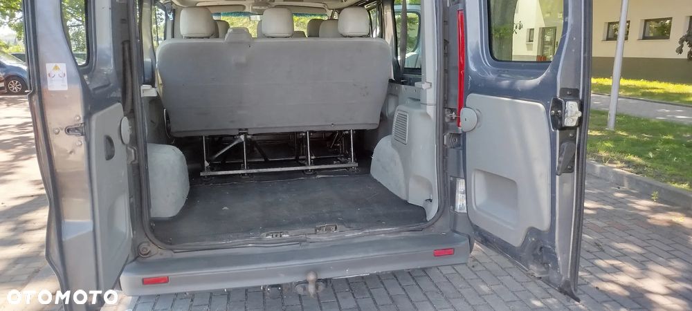 Opel Vivaro - 21