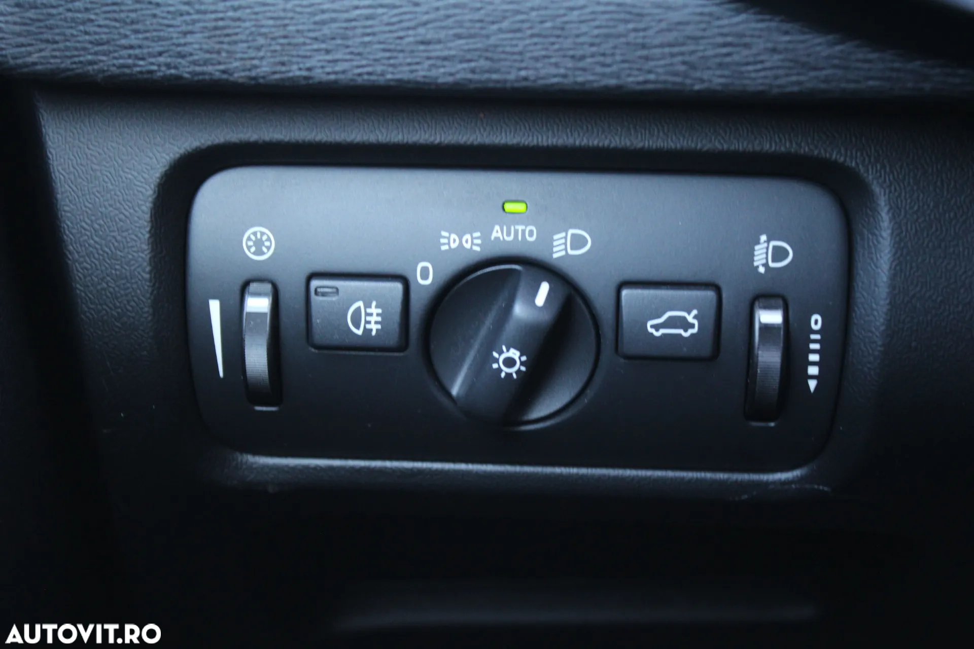 Volvo V40 D2 Aut. Basic - 14