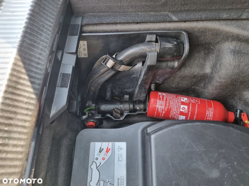 Audi A4 Avant 2.0 TDI DPF S line Sportpaket (plus) - 22