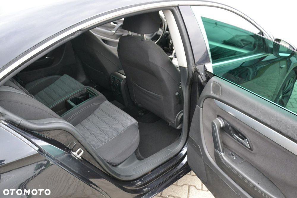 Volkswagen Passat CC - 22