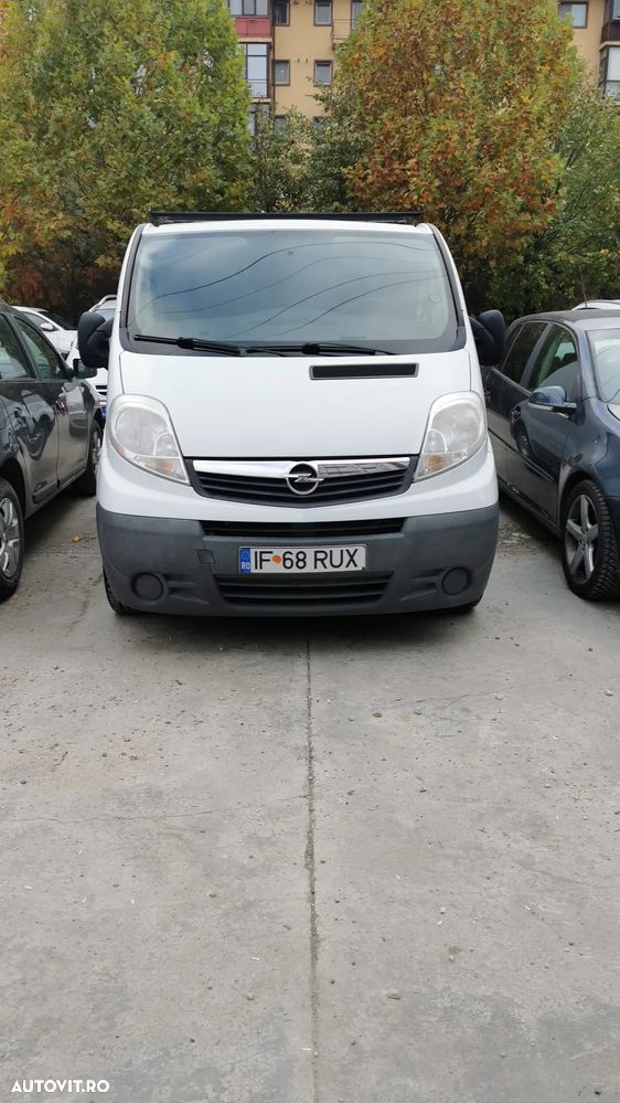 Opel Vivaro - 1