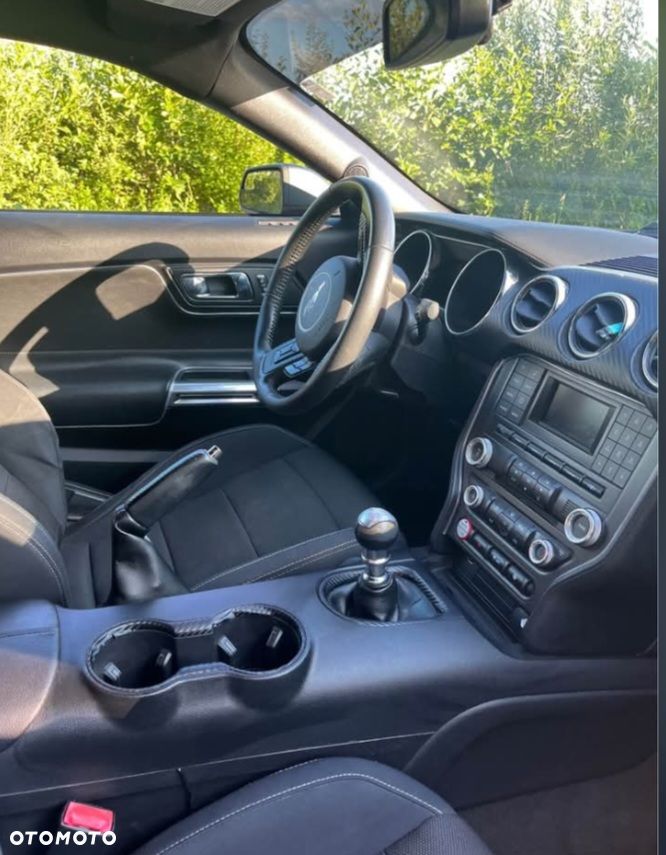 Ford Mustang 3.7 V6 - 2