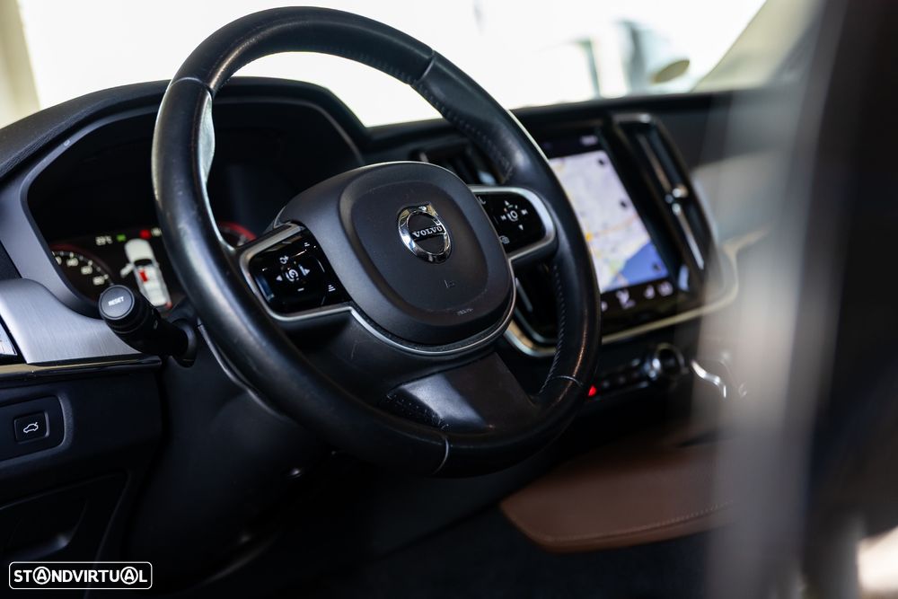 Volvo V90 D4 AWD Geartronic - 20