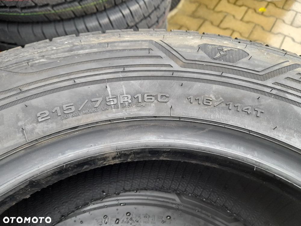 Opony całoroczne Goodyear Vector 4Seasons Cargo 215/75 16C 116T M+S - 4