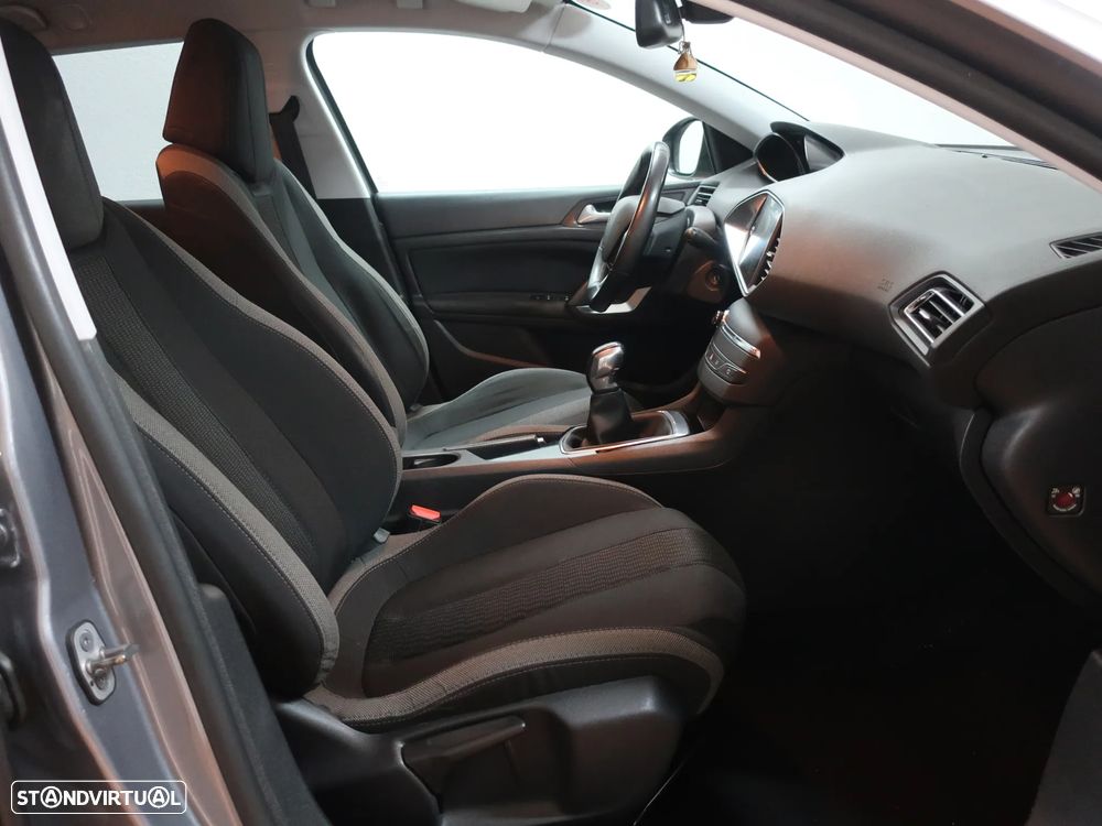 Peugeot 308 SW 1.6 BlueHDi Style - 24