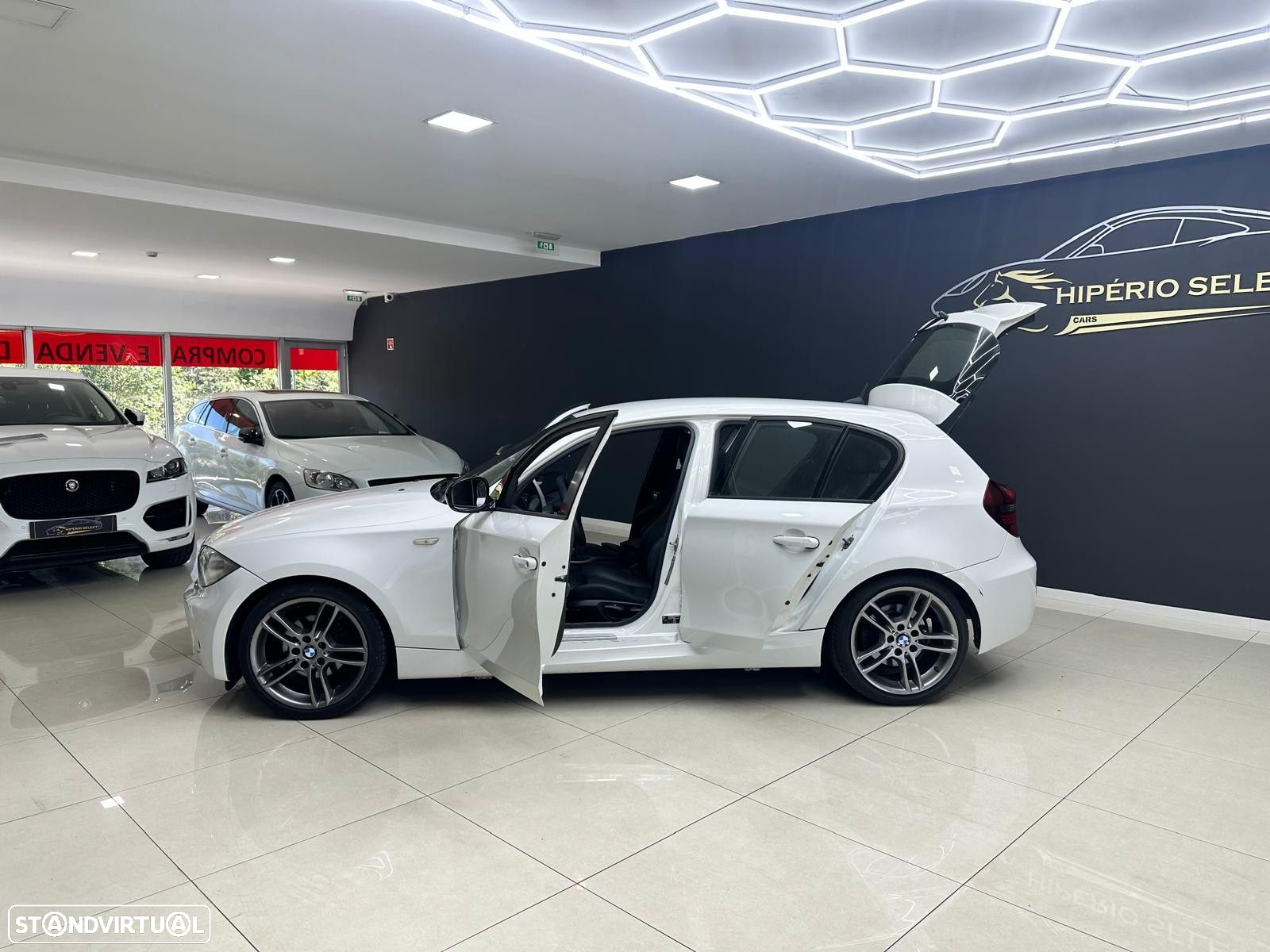 BMW 118 d Pack M - 11