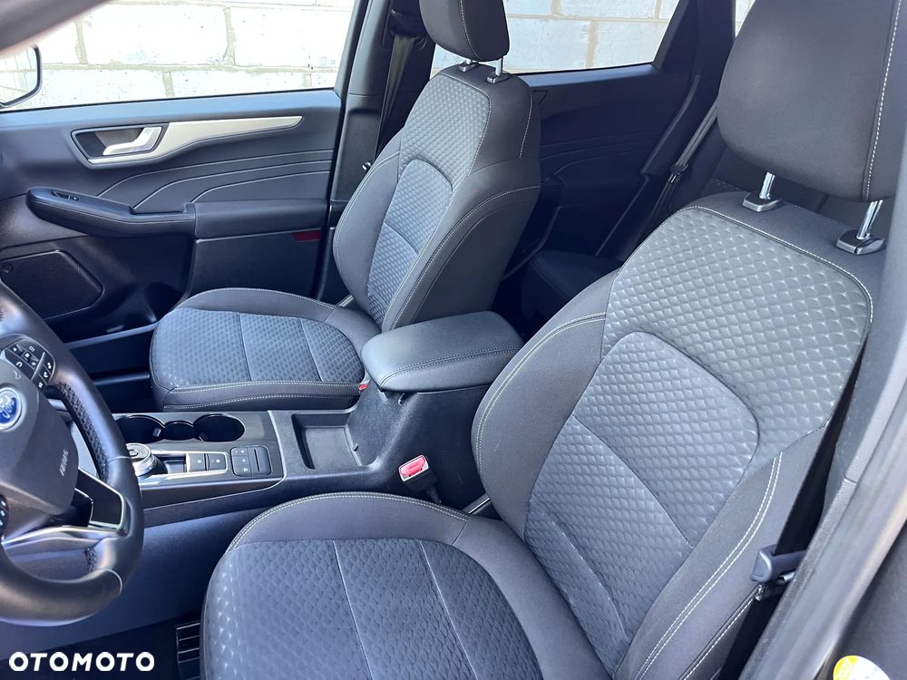 Ford Kuga - 9