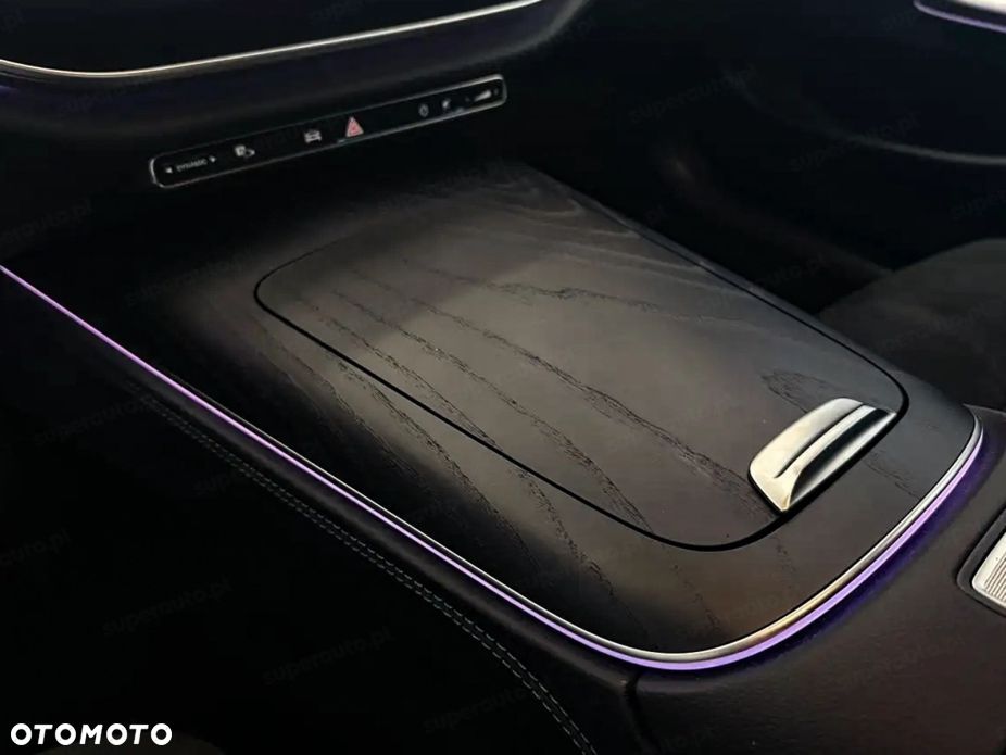 Mercedes-Benz Klasa E 220 d mHEV 4-Matic AMG 9G-Tronic - 13