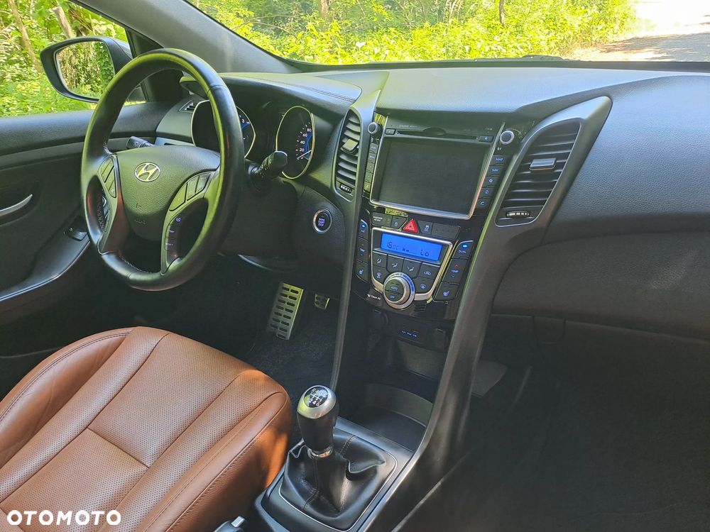 Hyundai i30 1.6 GDI Premium - 18