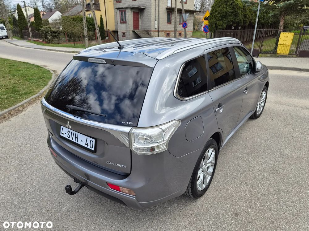 Mitsubishi Outlander - 3