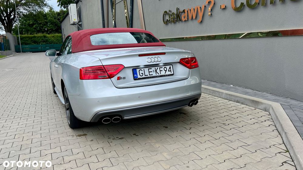 Audi S5 Cabrio - 9