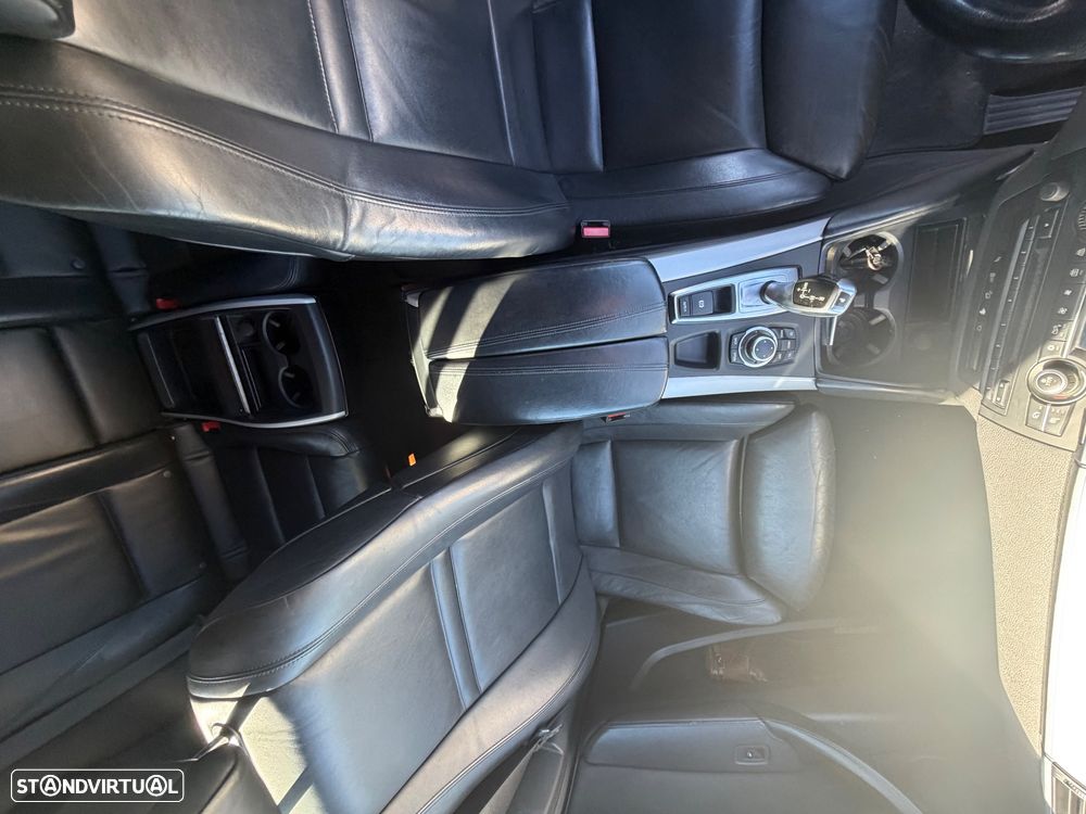 BMW X6 xDrive40d - 24