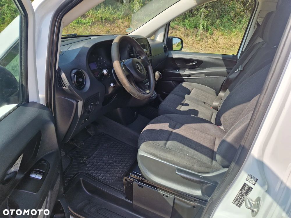 Mercedes-Benz VITO - 18