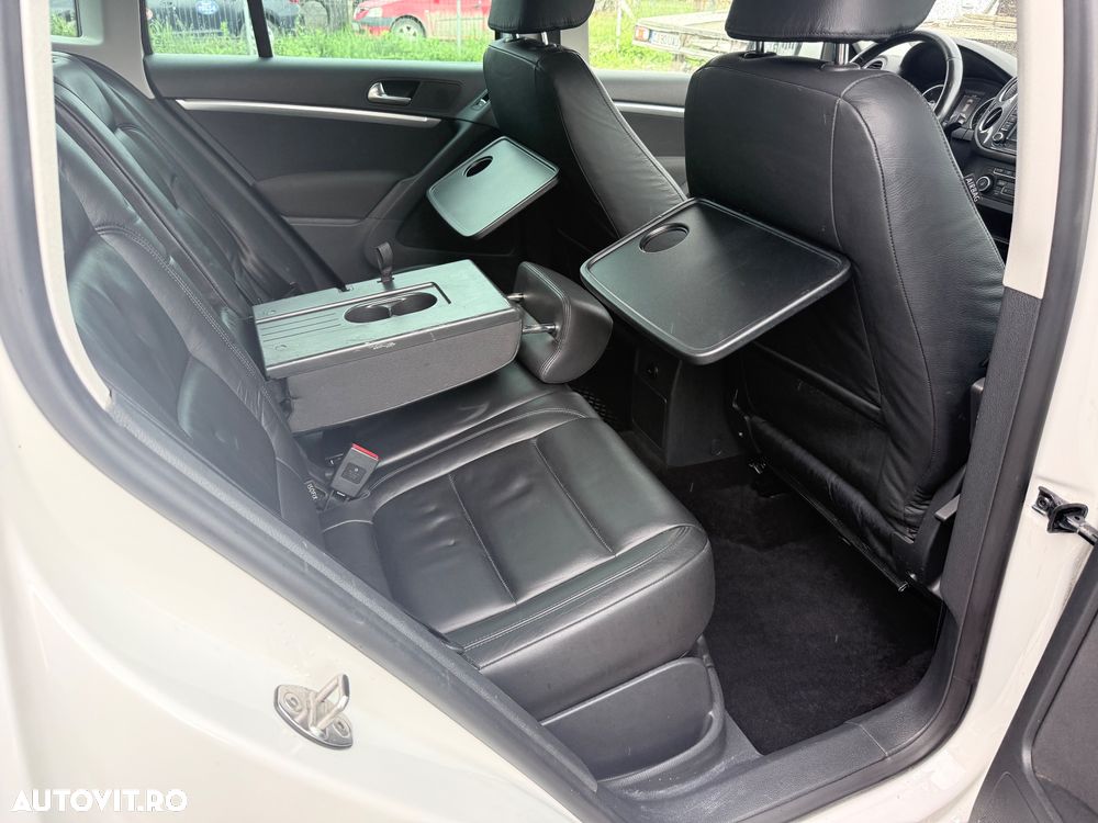 Volkswagen Tiguan 2.0 TDI 4Motion DSG Sport & Style - 8