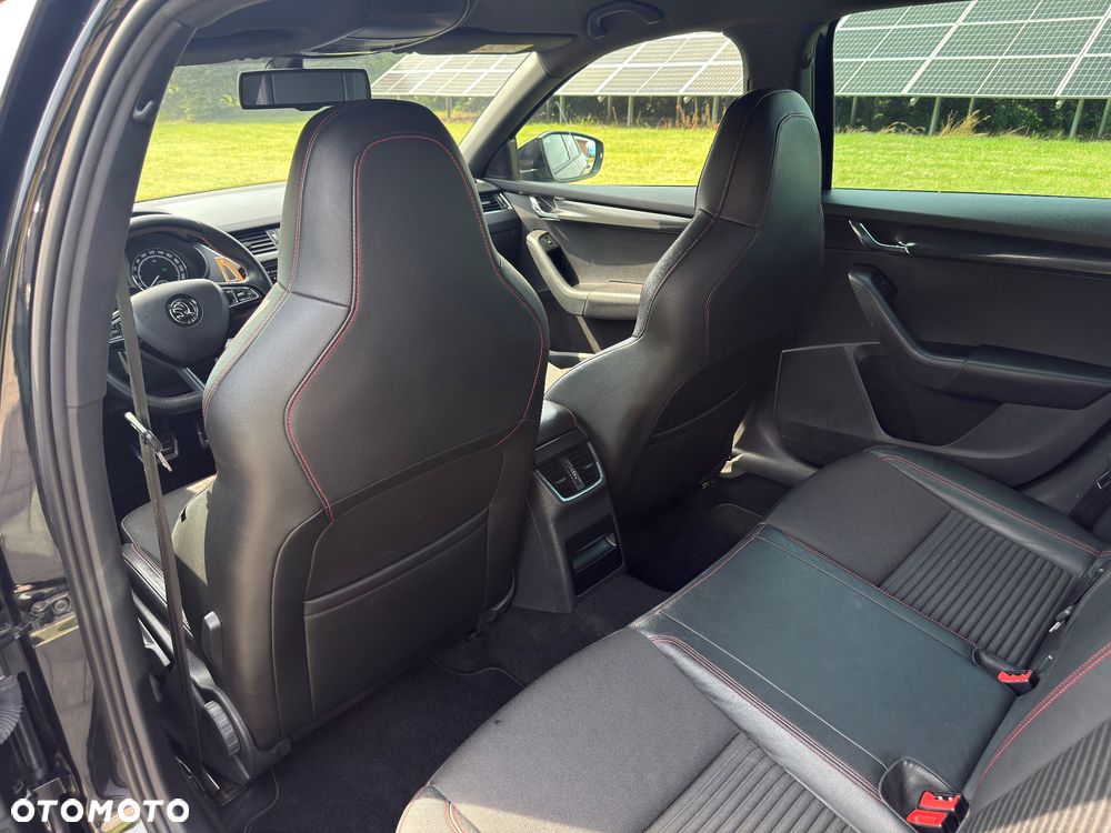 Skoda Octavia 2.0 TDI RS DSG - 28