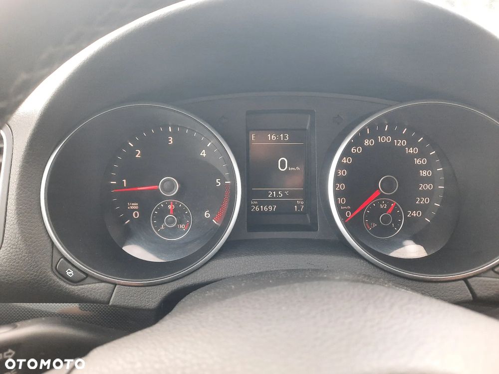 Volkswagen Golf 2.0 TDI Comfortline - 17
