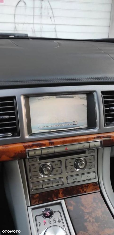 Jaguar XF 2.7 V6 Premium Luxury - 13