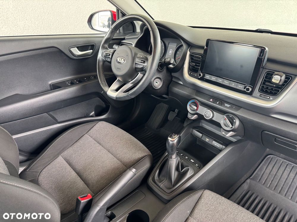 Kia Stonic 1.0 T-GDI MHEV M - 38