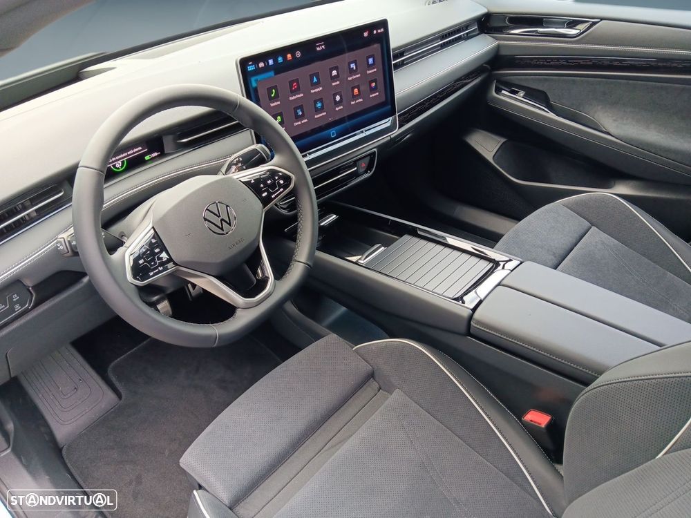 VW ID.7 Tourer - 8