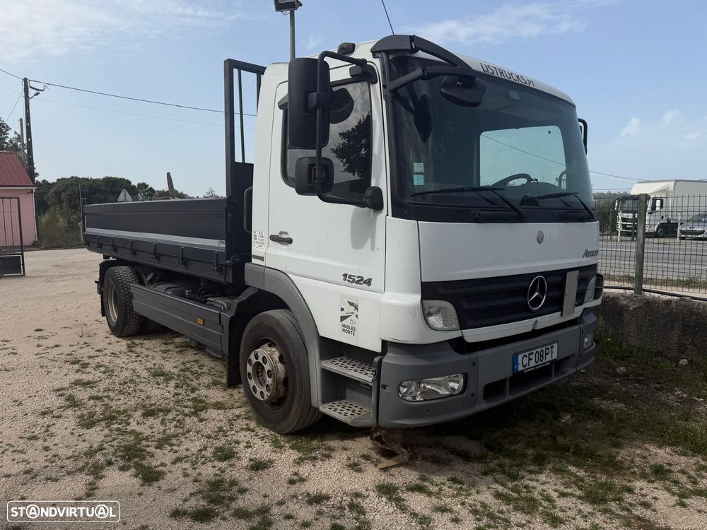 Mercedes Benz ATEGO 15 TON CX NOVA TRIBASCULANTE - 1