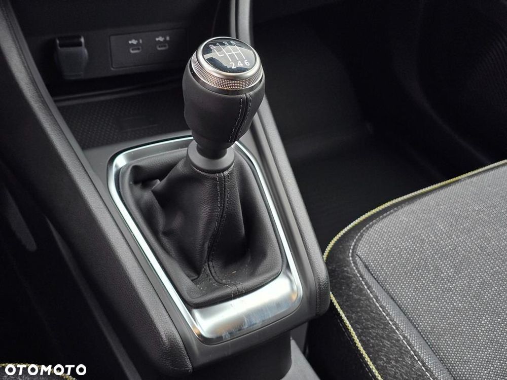 Renault Captur - 21