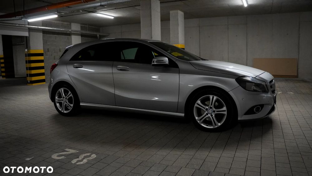 Mercedes-Benz Klasa A 180 7G-DCT Urban - 5