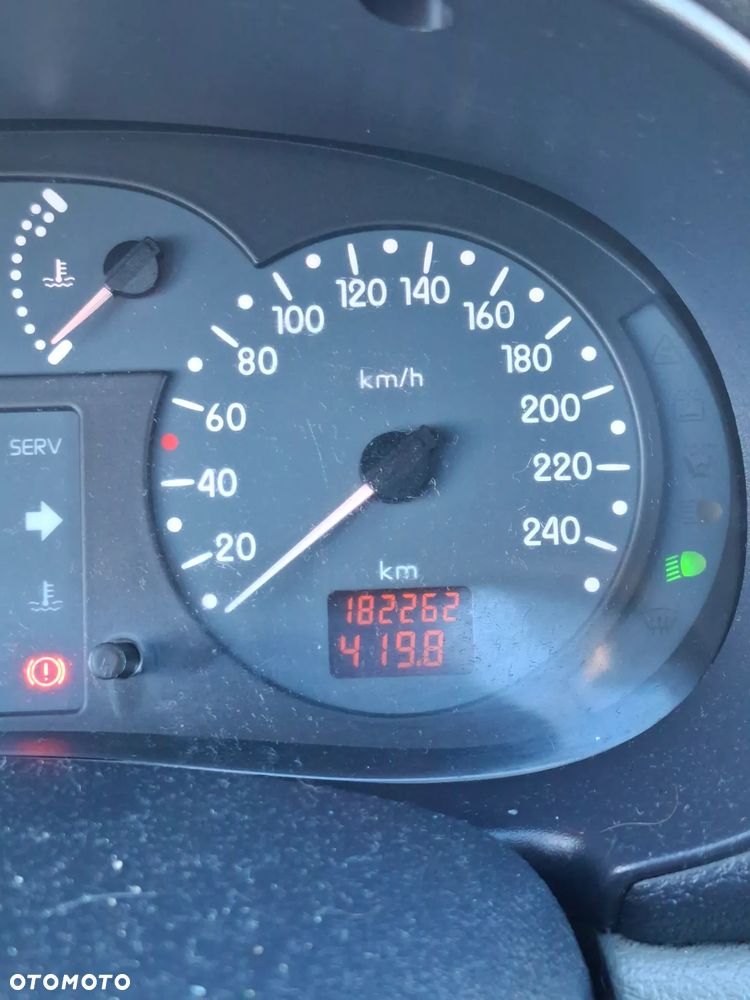 Renault Thalia 1.4 Expression - 8