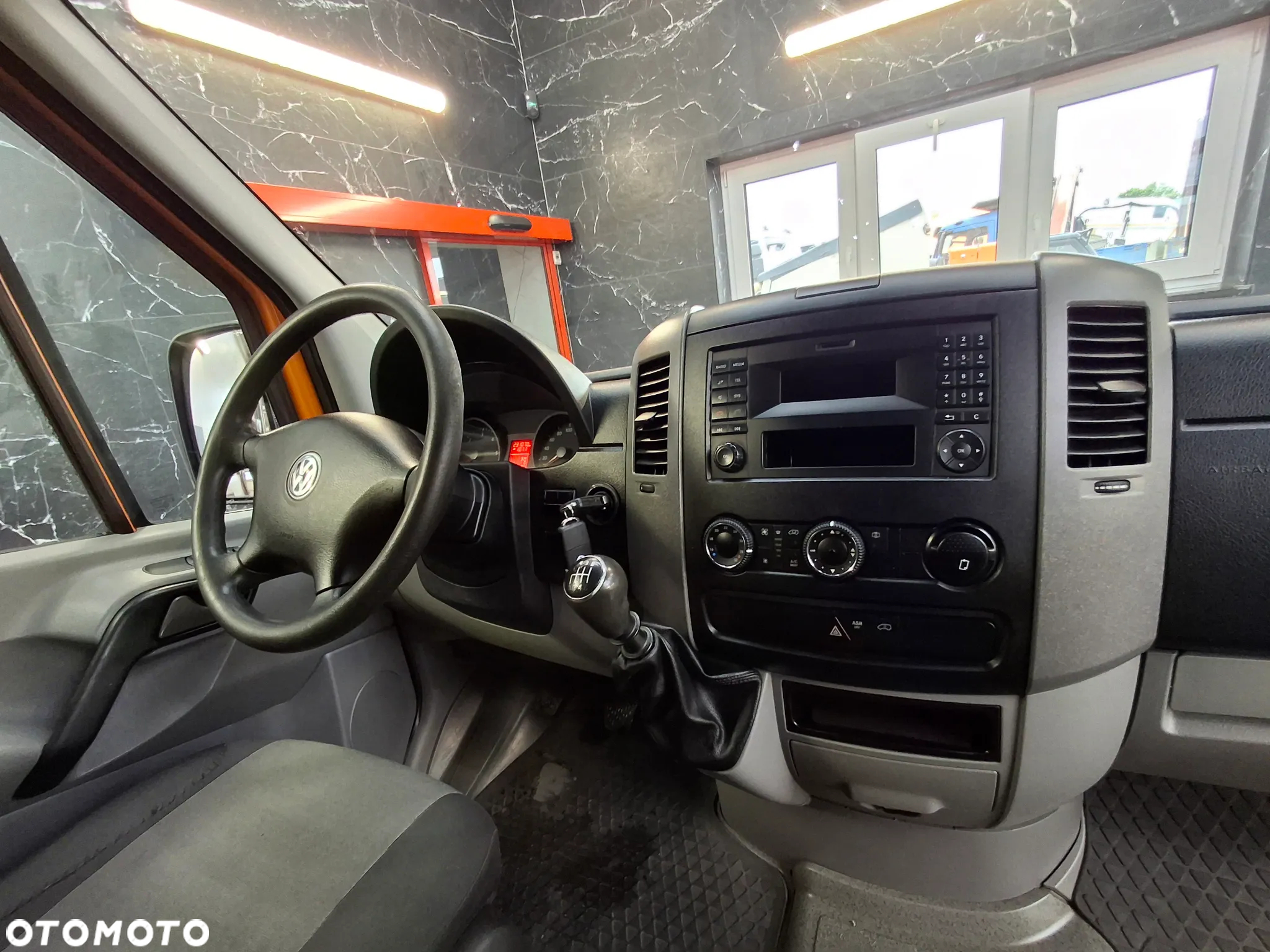 Volkswagen Crafter Lift 2016r Doka Brygadówka Dubel Kabina 7 Osób Plandeka Hak Webasto Klimatyzacja - 16
