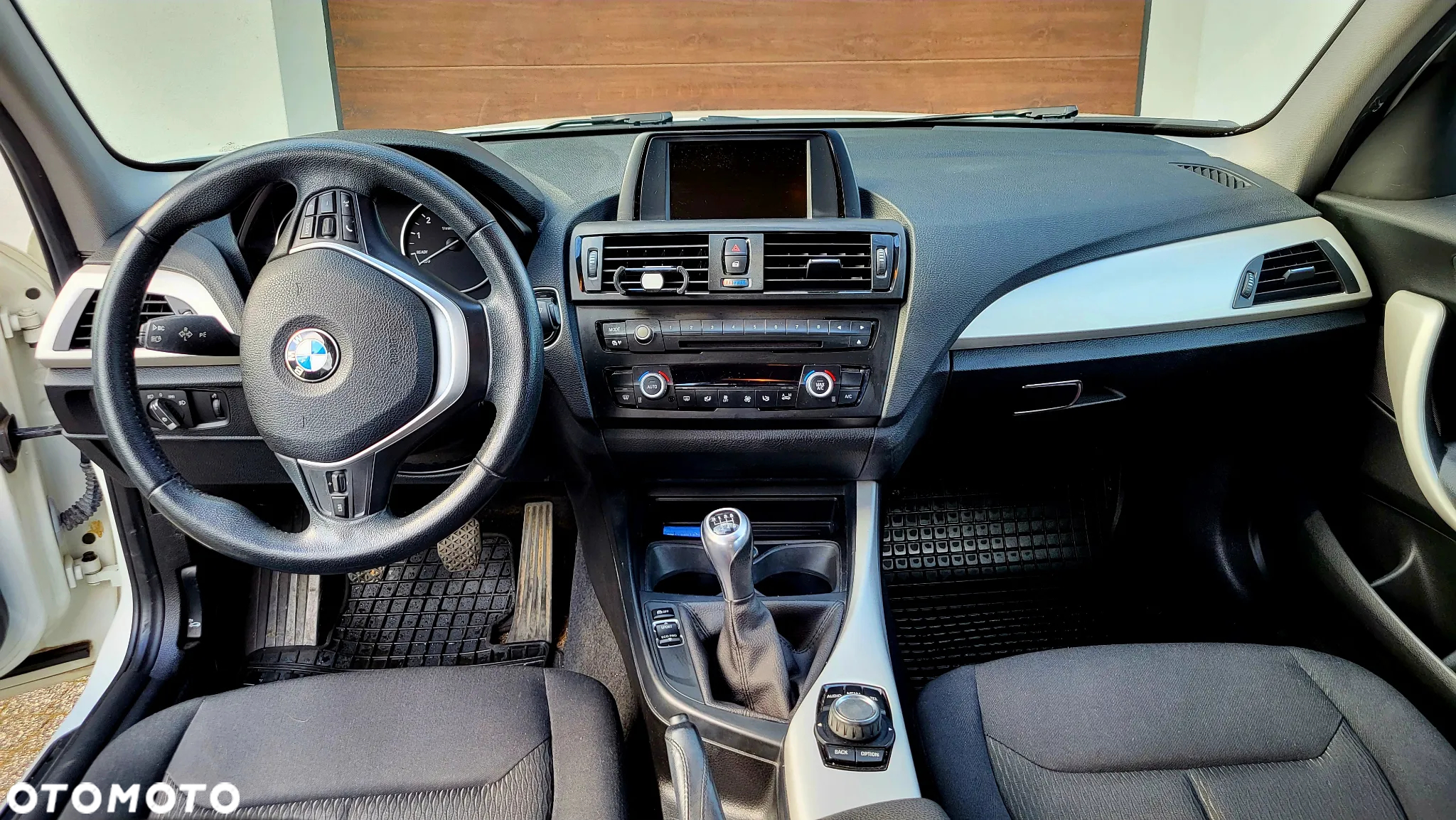 BMW Seria 1 116i - 14