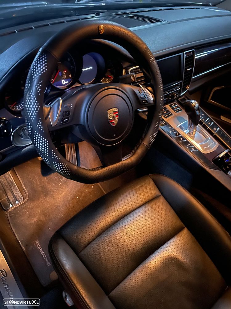 Porsche Panamera 4 PDK Edition - 16