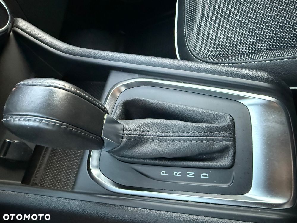 Renault Captur 1.3 TCe Intens EDC - 23
