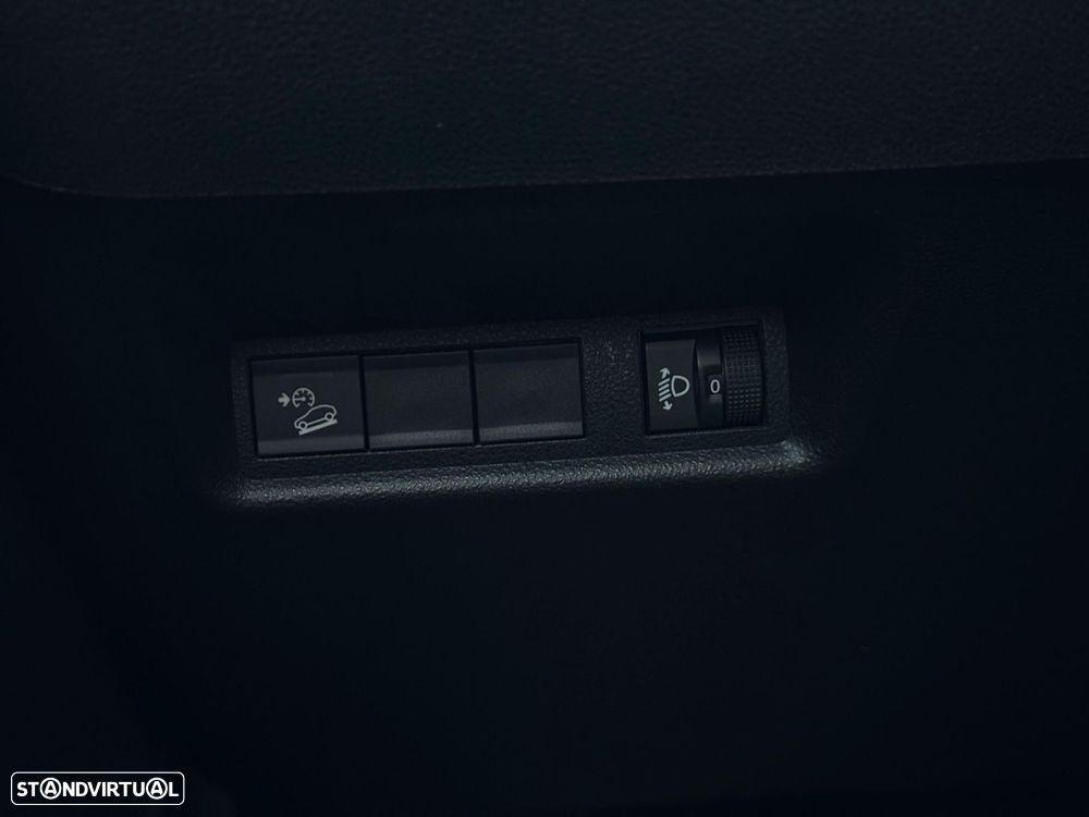 Jeep Avenger 1.2 GSE T3 Altitude - 10