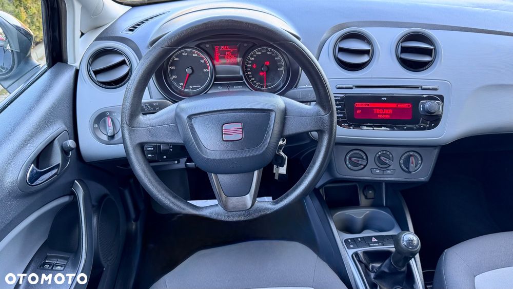 Seat Ibiza 1.4 16V Reference - 25