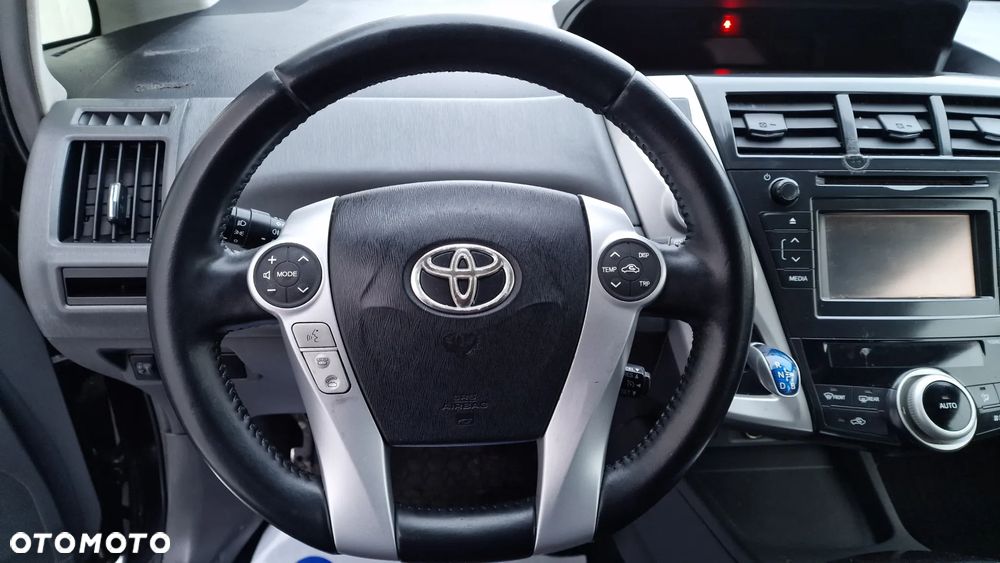 Toyota Prius+ (Hybrid) - 25