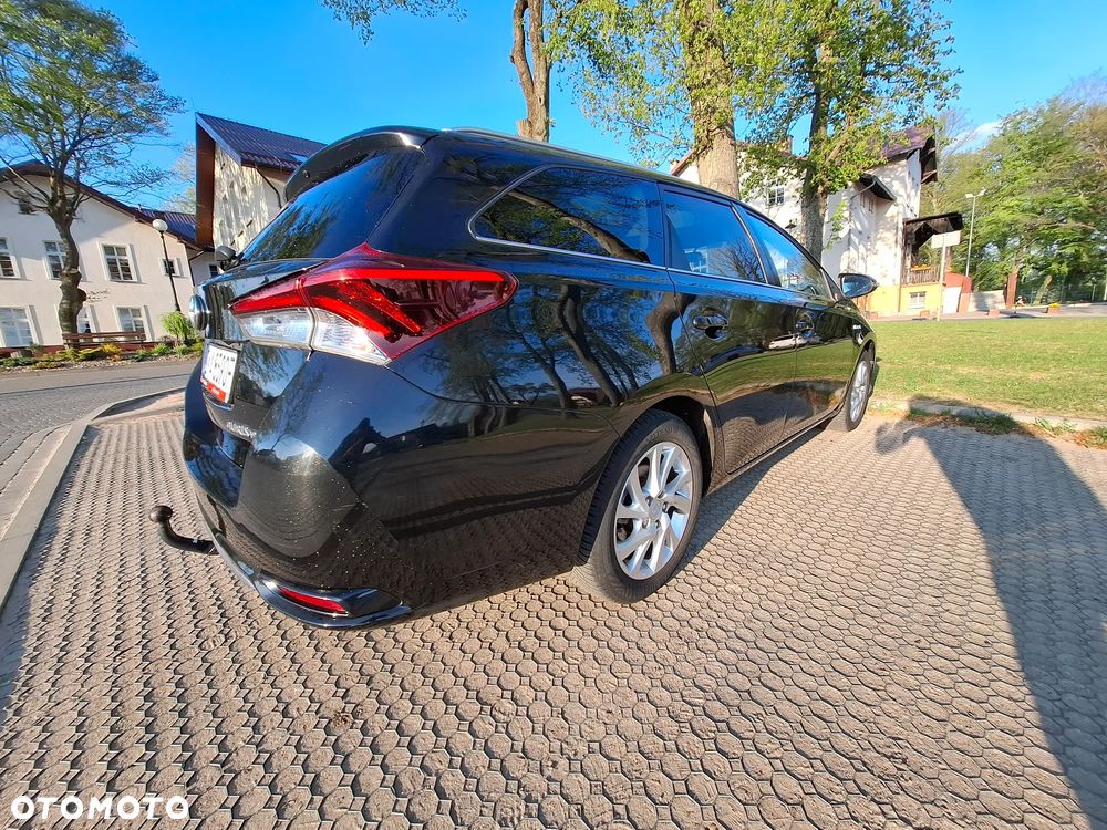 Toyota Auris - 7