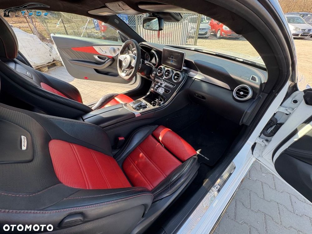 Mercedes-Benz Klasa C AMG 63 S AMG Speedshift 7G-MCT Edition 1 - 28