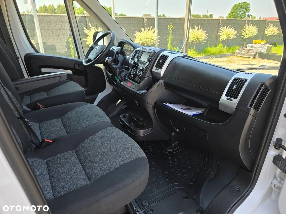 Fiat DUCATO L4H2 MAXI SILNIK 2,3 IVECO 140KM 85 Tyś km SALON PL SERWIS DO OSTATNIEGO Km TEMPOMAT KAMERA COFANIA KLIMA BAGAŻNIK DACHOWY - 25