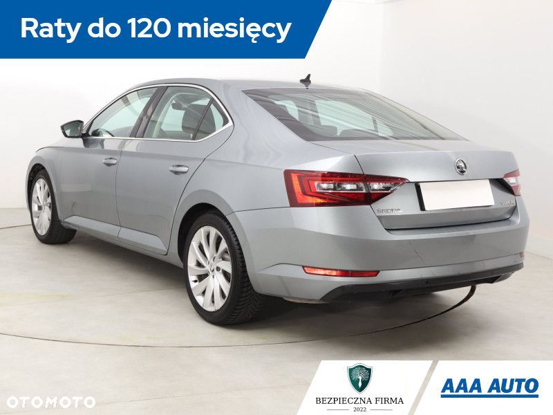Skoda Superb - 4