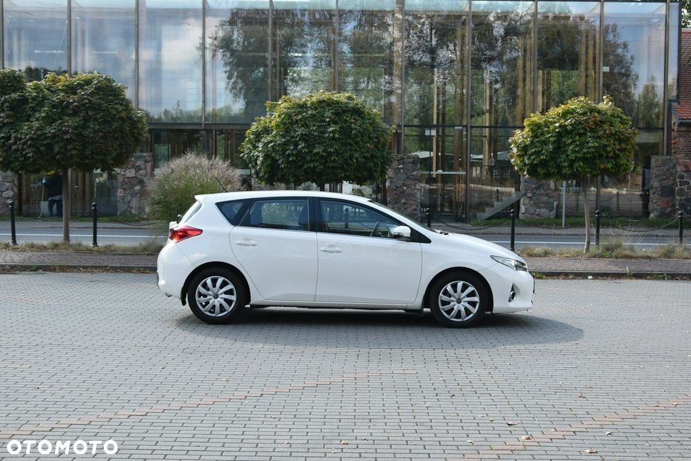 Toyota Auris - 7