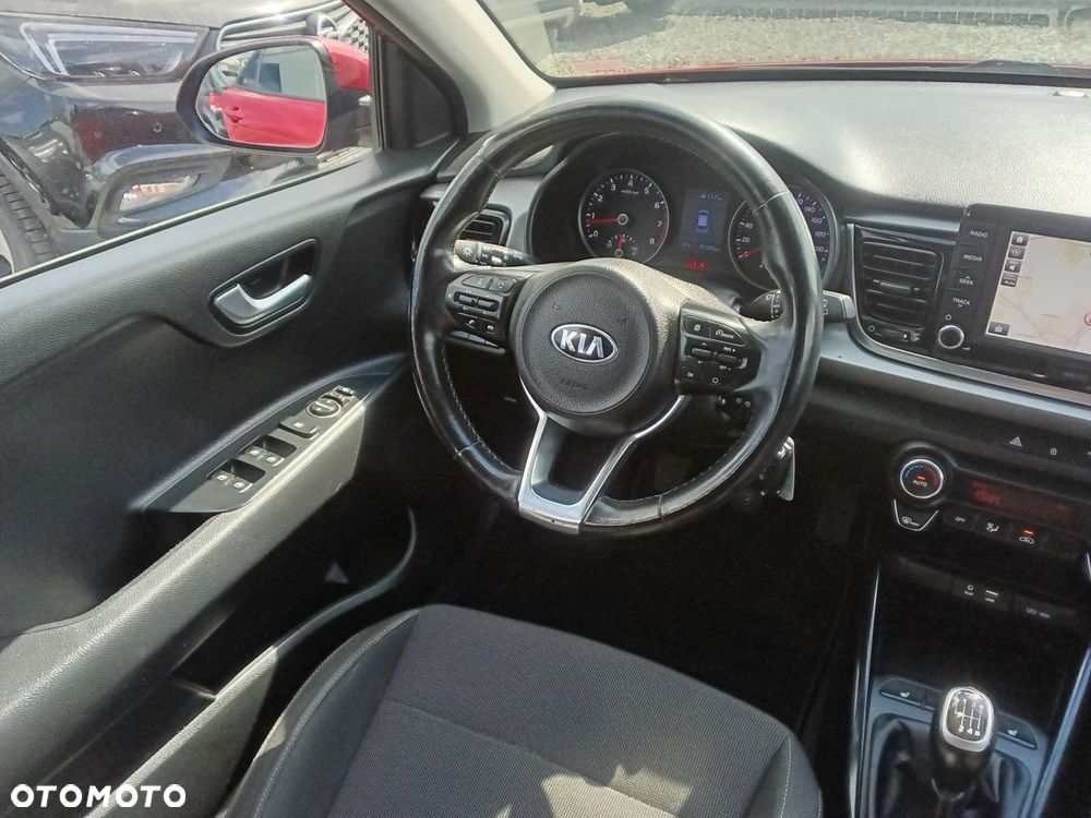 Kia Rio - 11