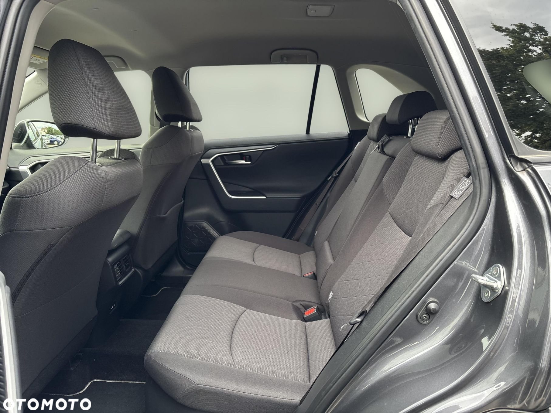Toyota RAV4 - 14