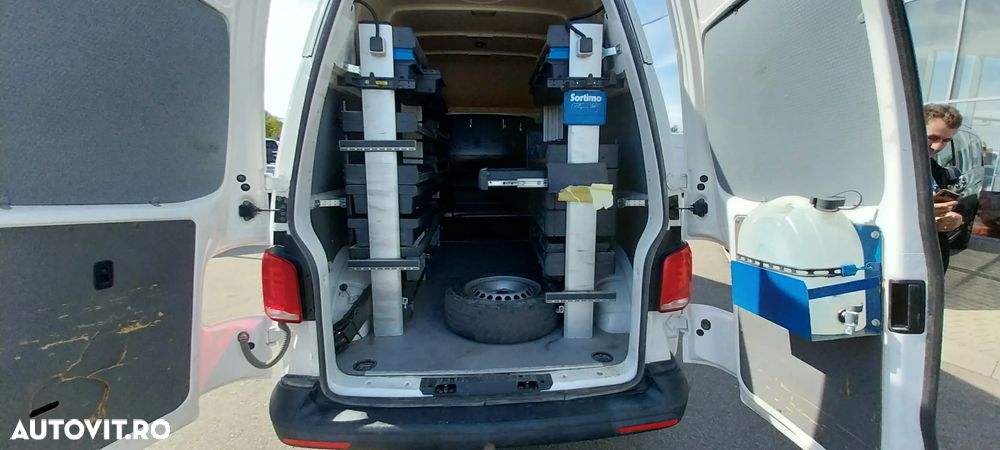 Volkswagen Transporter - 7