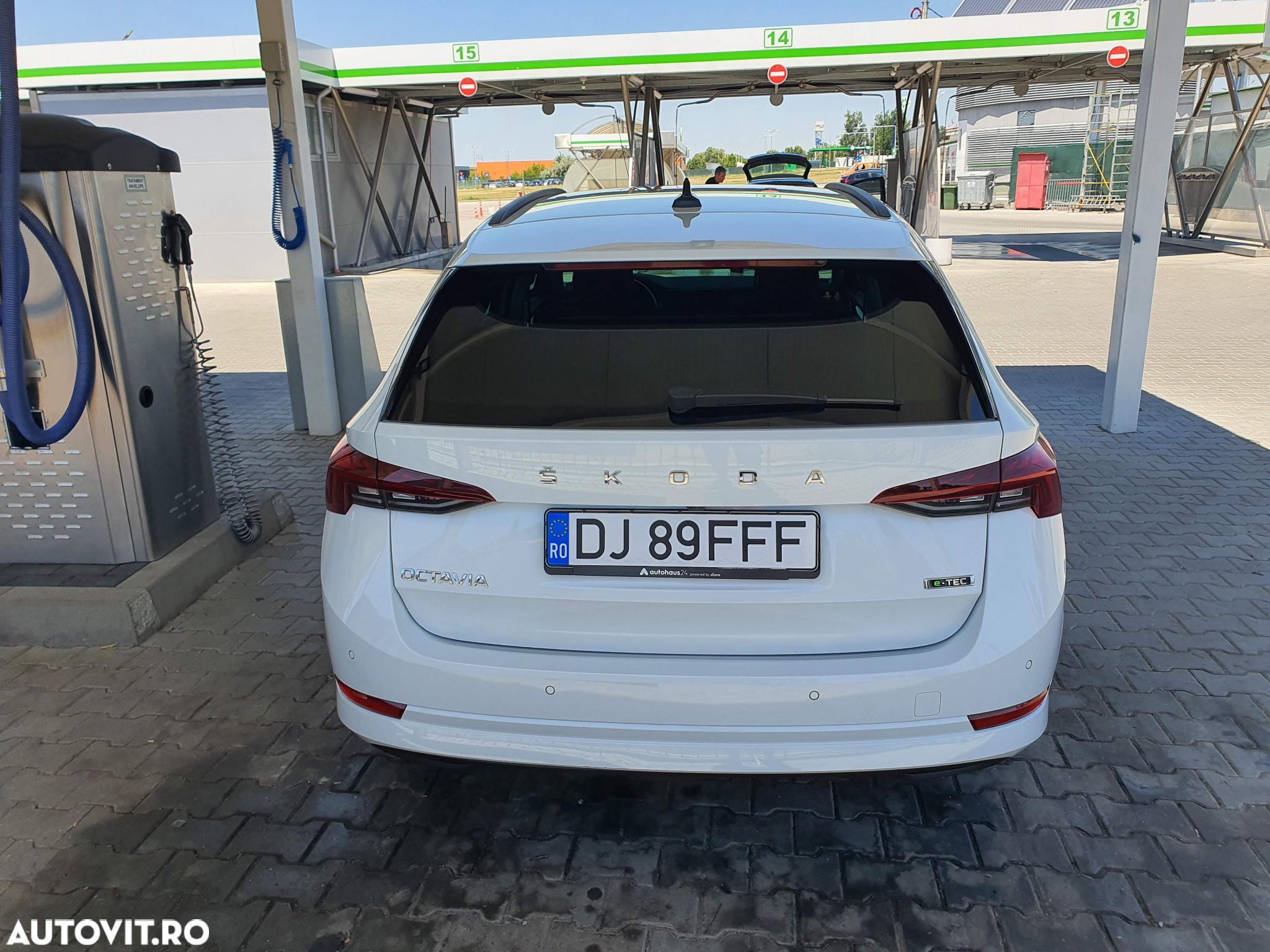Skoda Octavia Combi 1.5 TSI DSG Mild Hybrid Style - 2